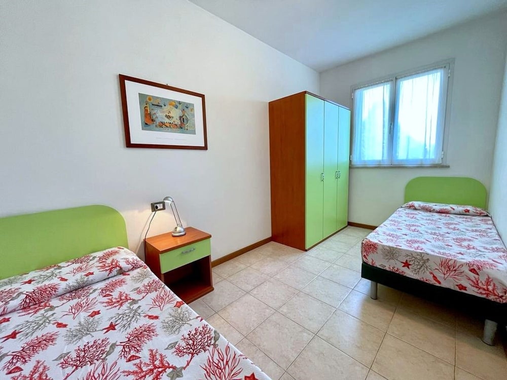 Relaxing Coastal Stay in Lido Altanea