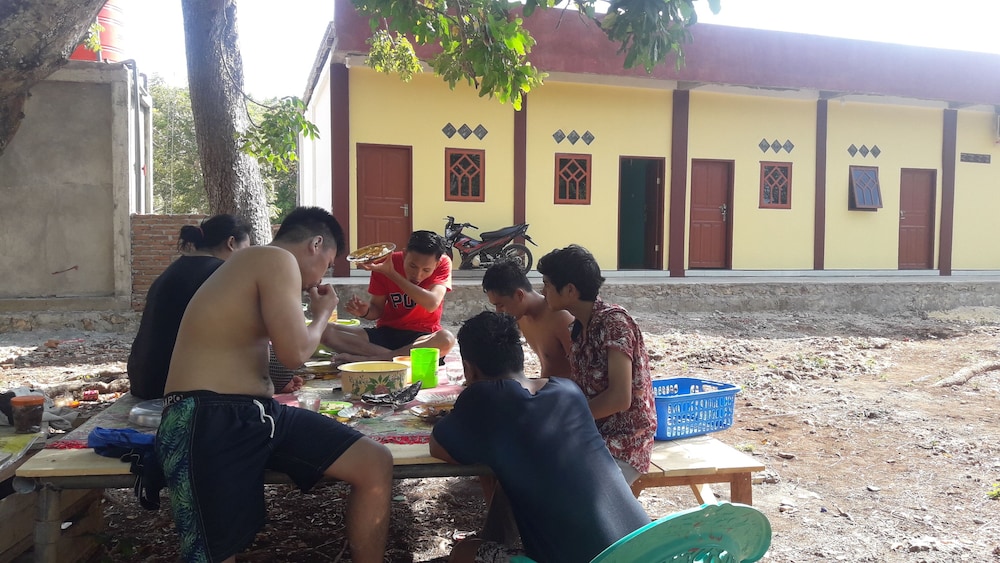 Penginapan asidik