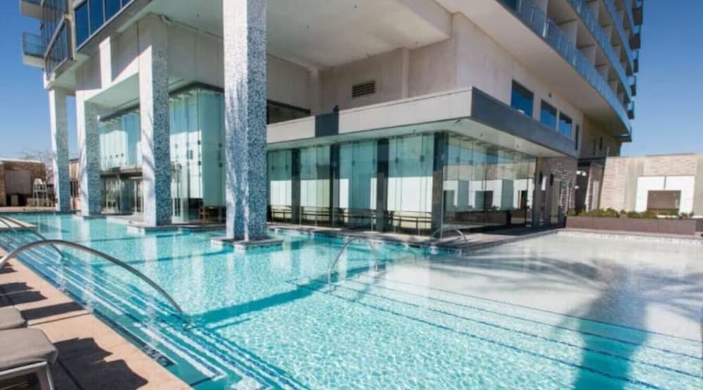 Studios With Gorgeous Views Of The Strip! 