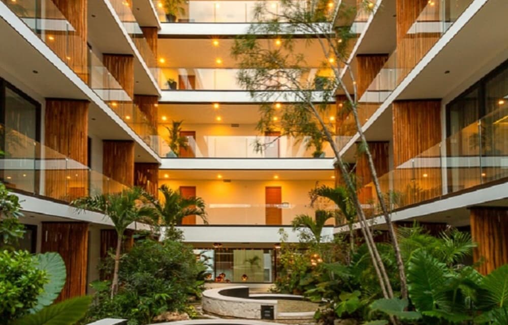 Central Modern 1 BR W Rooftop Pool and Ocean View view 2