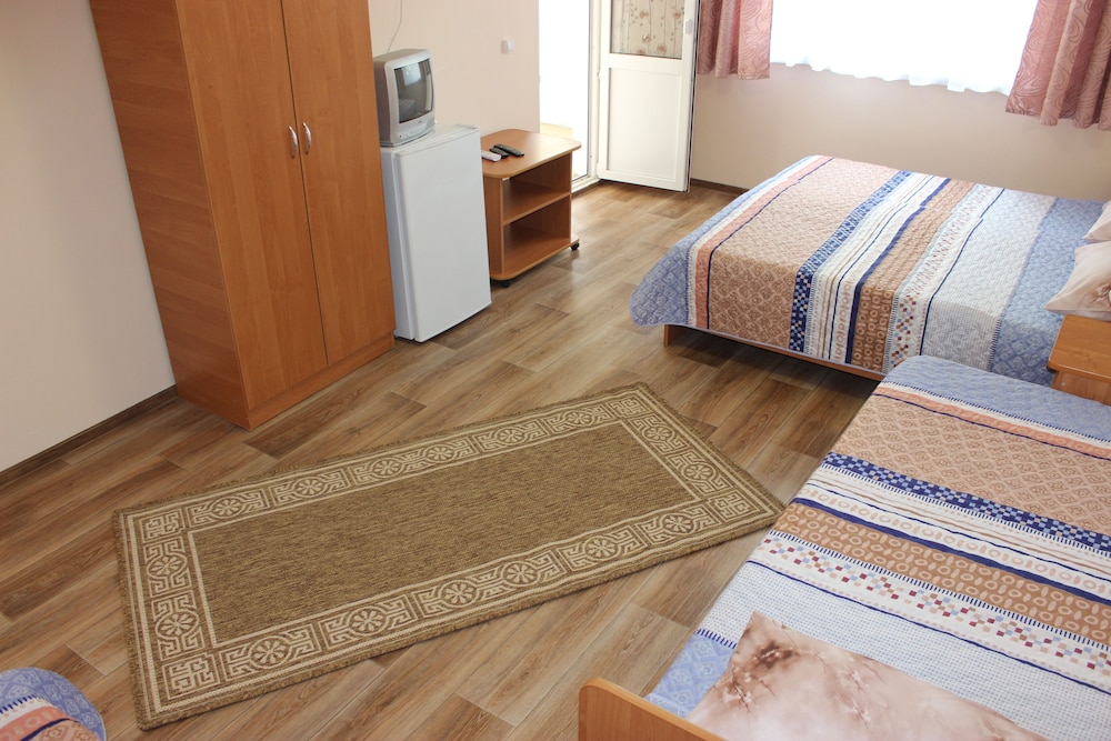 Guest House Yuzhniy view 4