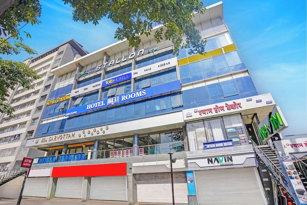 Fabhotel Blu Rooms