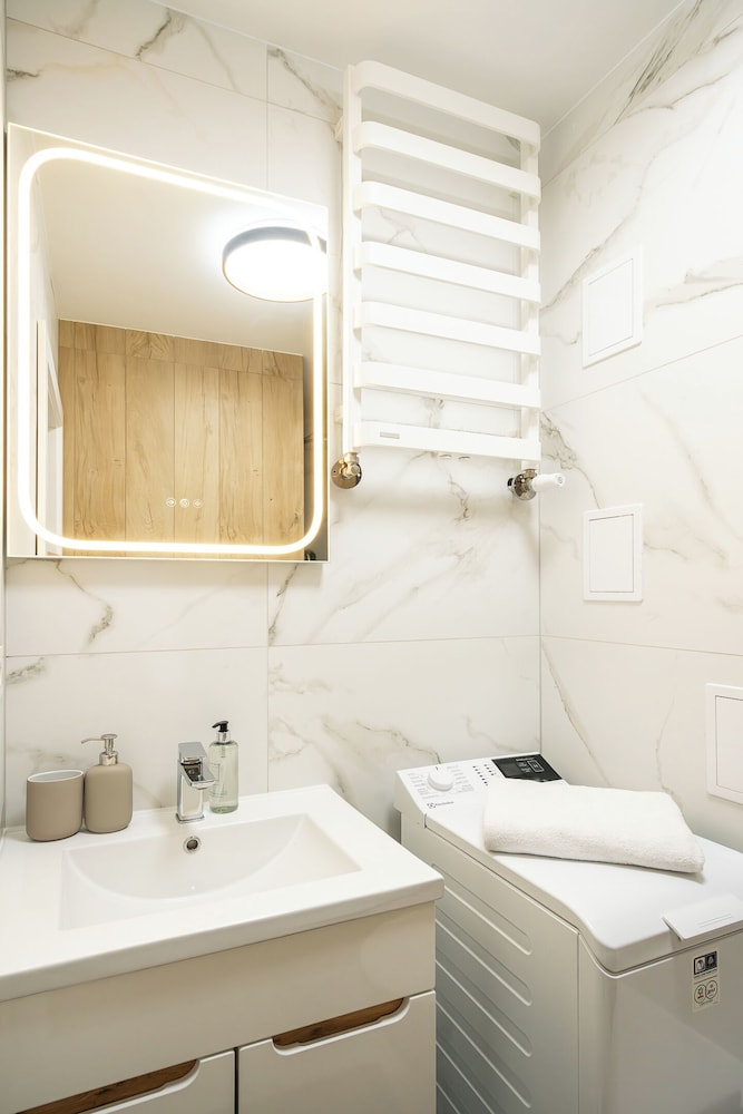 RentPlanet - Apartament Oławska 1