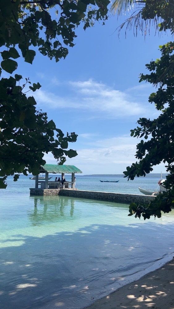Reef Waters Resort