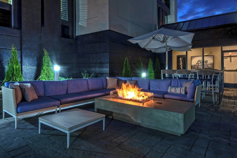 Courtyard By Marriott Vanderbilt-West End