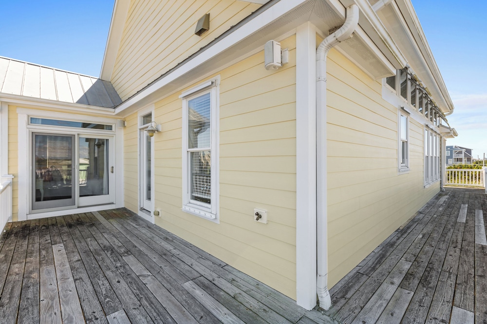 Windansea by Topsail Realty