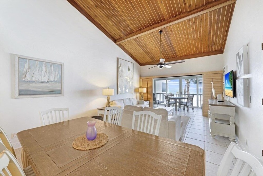 South Seas Beach Villa 2538 3 Bedroom Condo