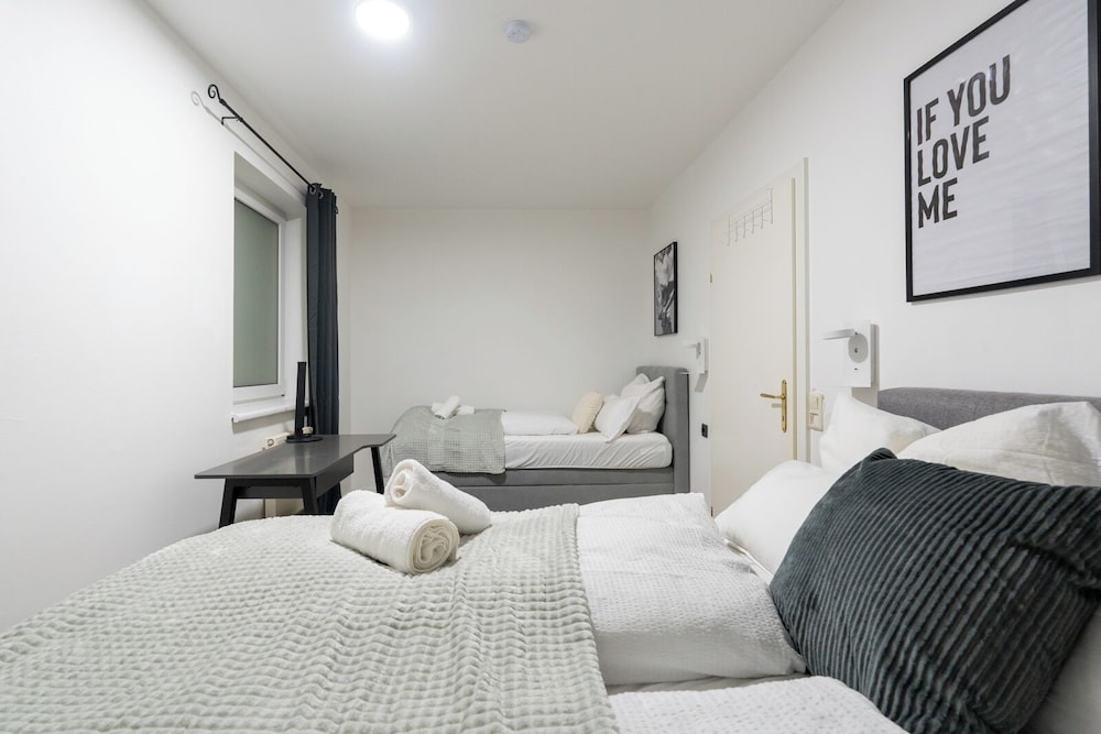 COY Apartments Steyr - Work & Relaxation