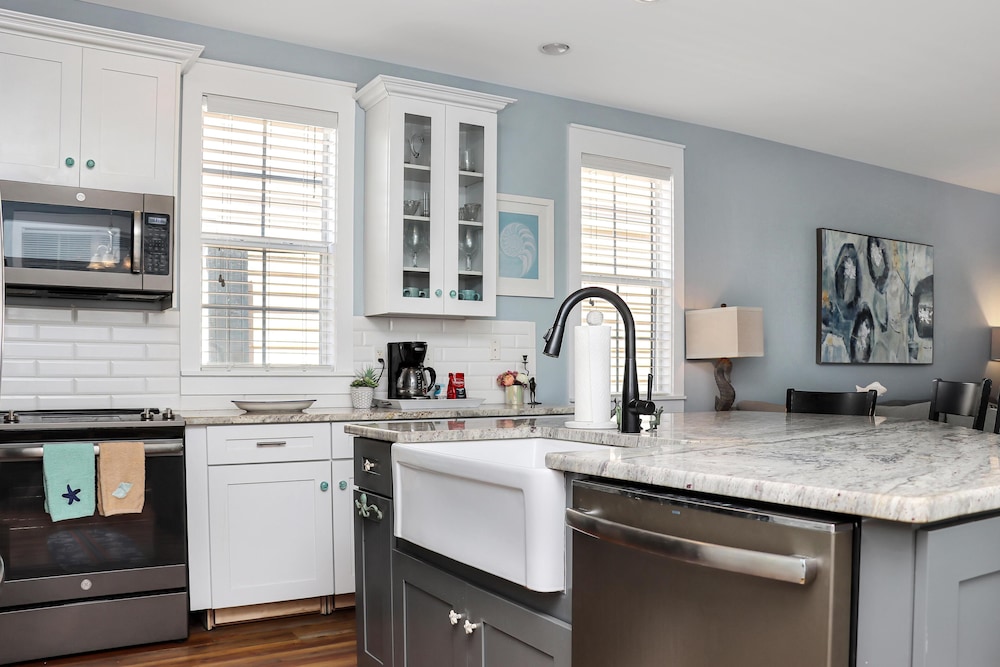 Barefoot Cottage B12 - Sea La Vie