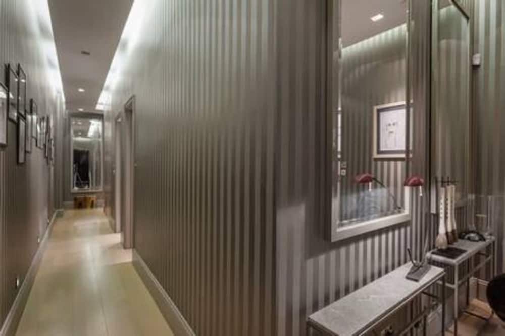 3-bdr Magnificent Harrods Knightsbridge Apartment
