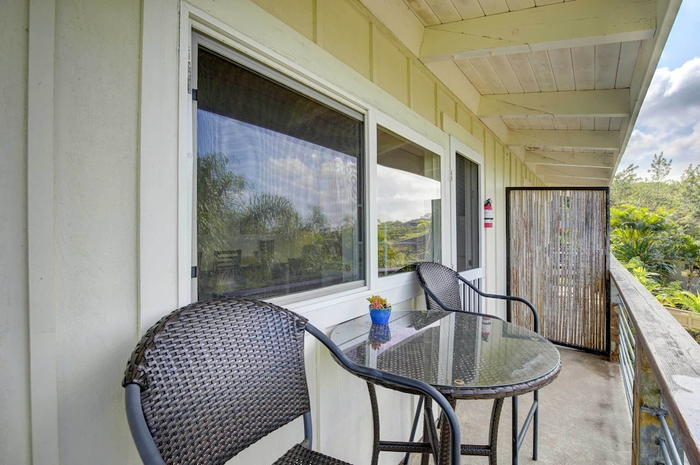 Charming Kailua-kona Apartment Near Hiking & Golf! view 4