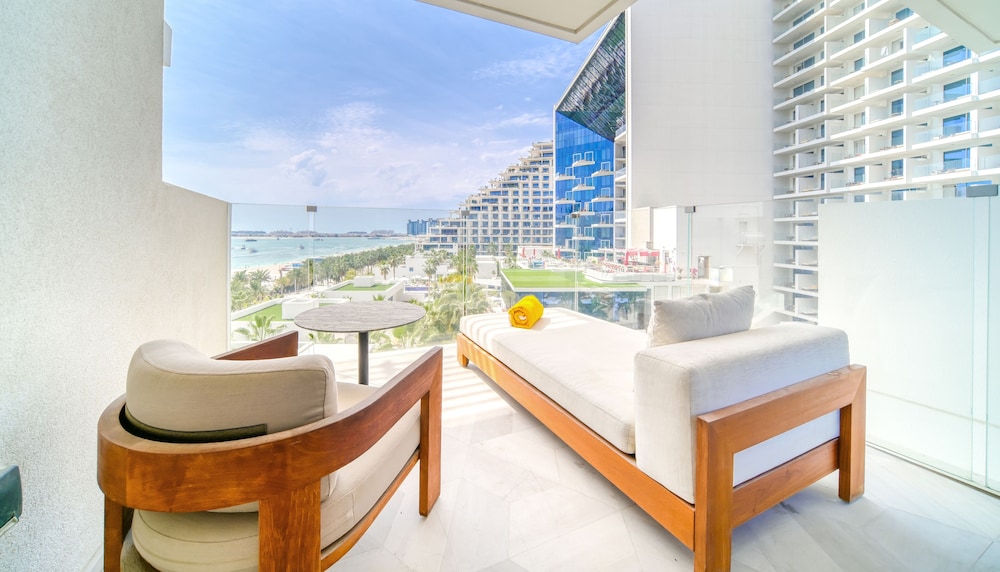 Five Palm Jumeirah Residences -Mint Stay