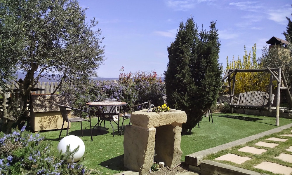 Photo 33