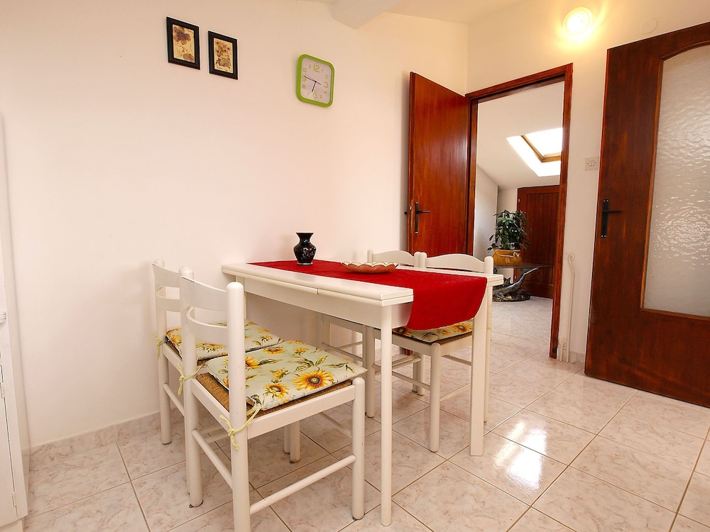Apartment Mirjana 734