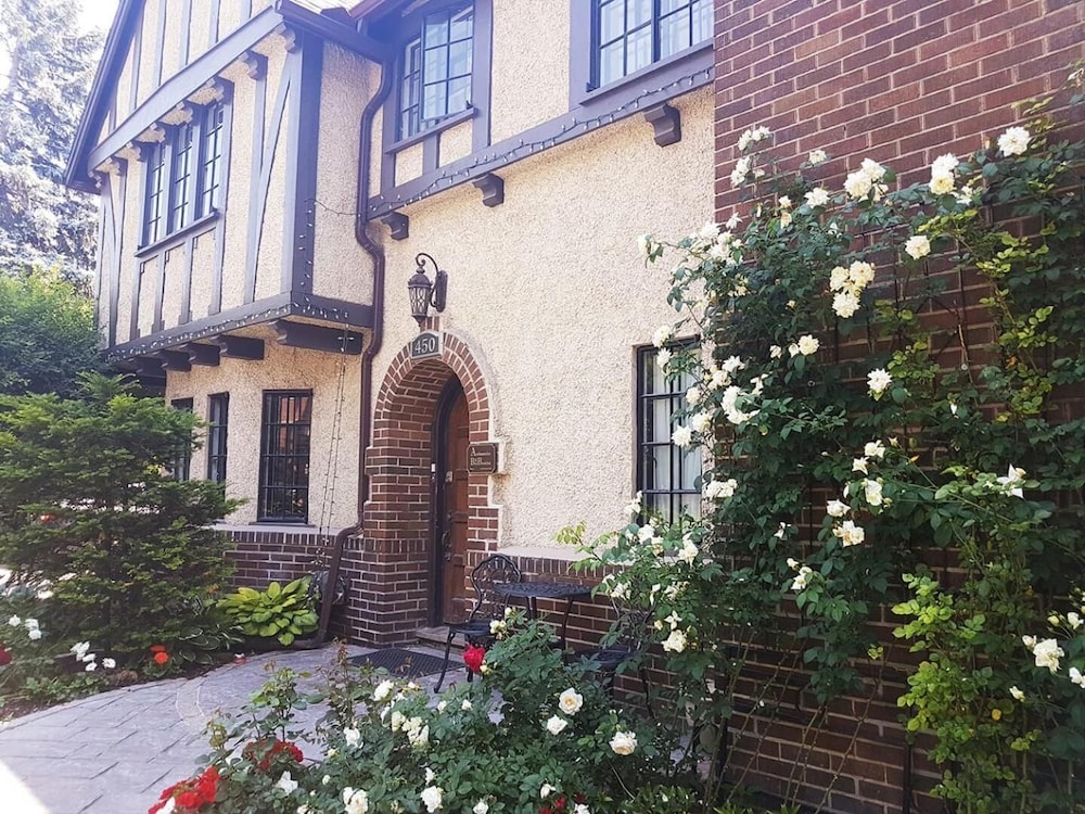Ambassador B&B