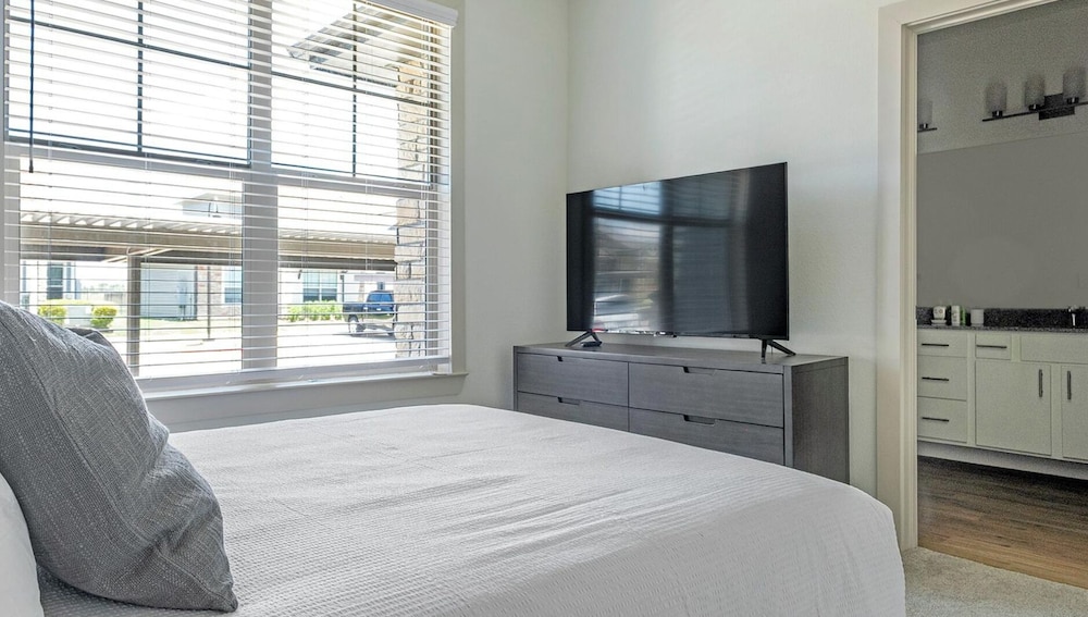 Landing Apartments Waller