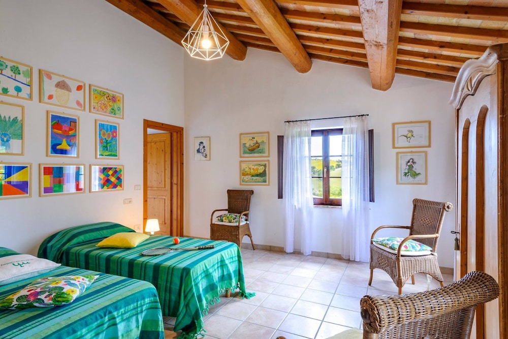 La Girolima 6 2 by Marche Holiday Villas