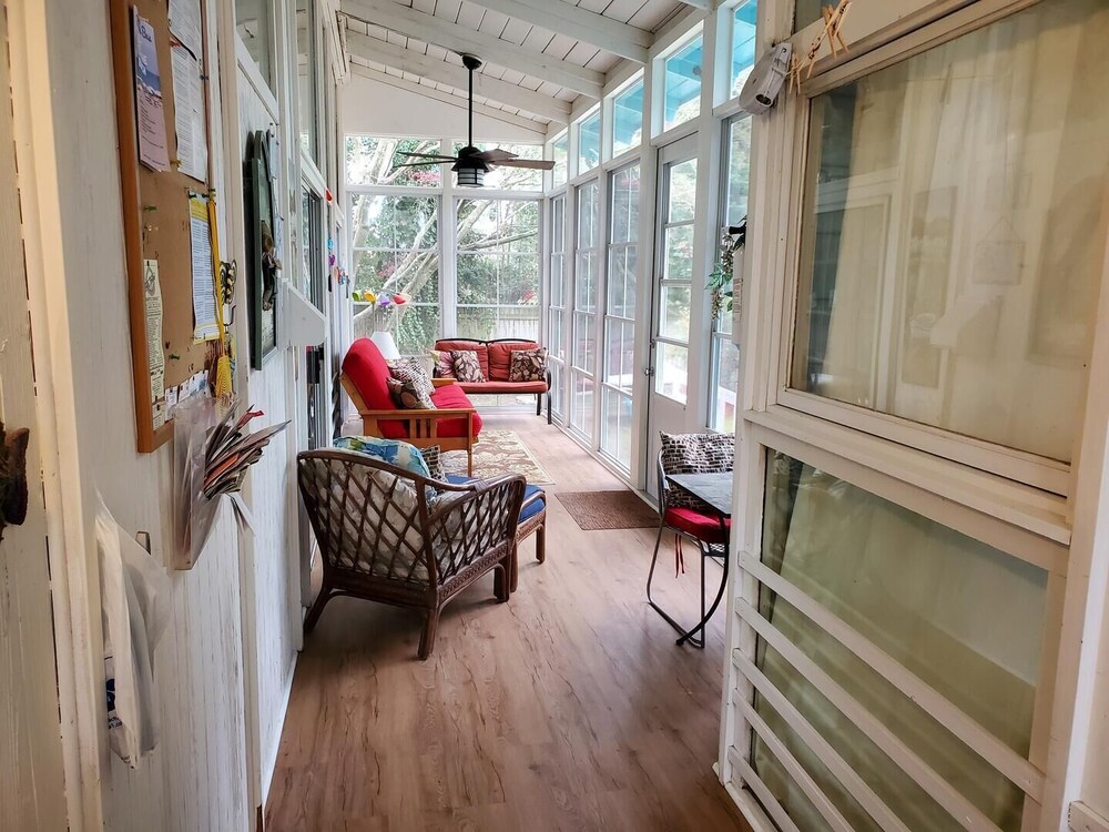 Carolina Street 200