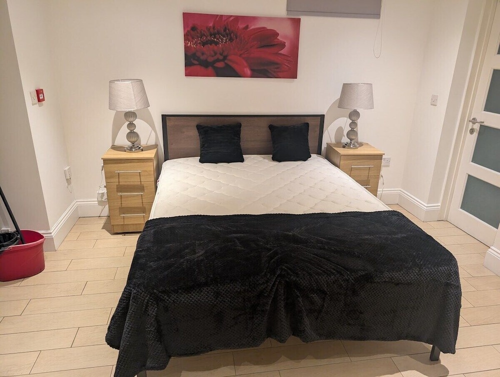 City Escape 1 Bedroom Flat in Swansea Centre
