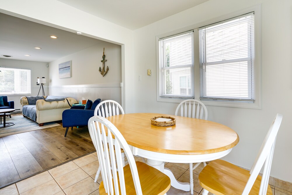 Charming Beach Haven West Home: 1 Mi to Beach! view 3