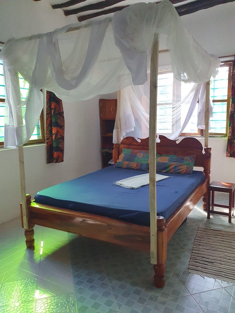 Jambiani Holiday Villa