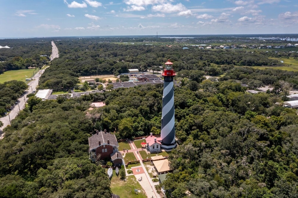 Blessed By The Sea Crescent Beach Activities 2 Bedroom Home