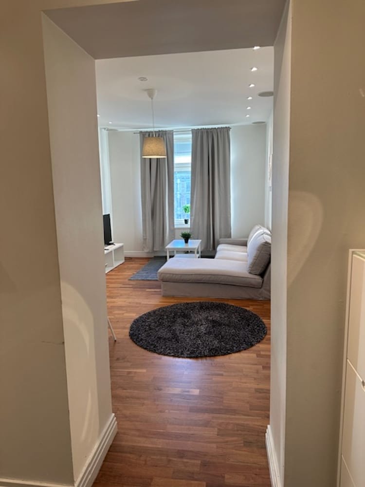 Luxury Apartment in City Hotspot