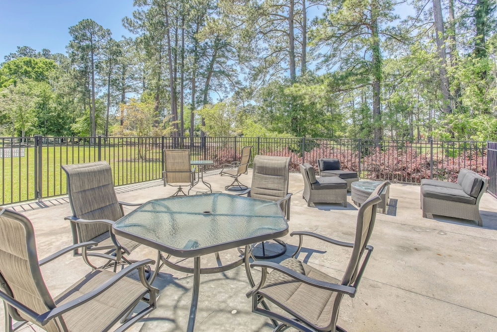 Dine, Shop & Splash: Family Home in Myrtle Beach