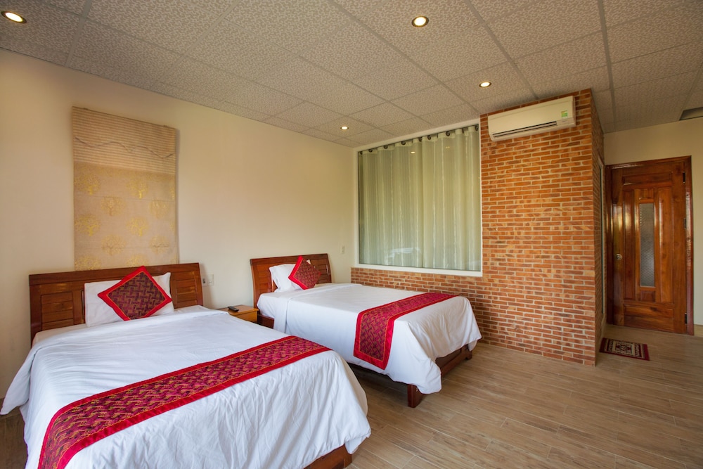 Hoang Thu Homestay