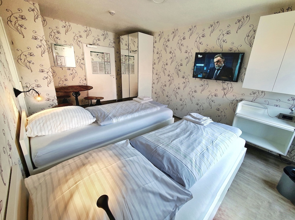 Aparthotel B & L