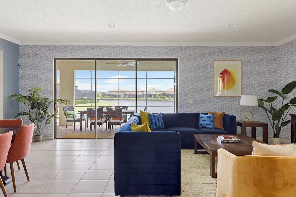 Sleeps 20! Resort Home Near Disney, Pool+game Room Twice-as-nice by Avantstay