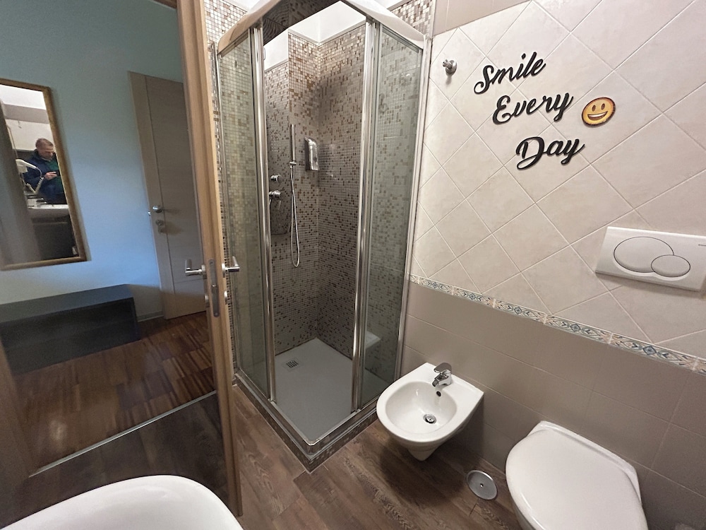 Aurelia Garden Gold Bed & Breakfast