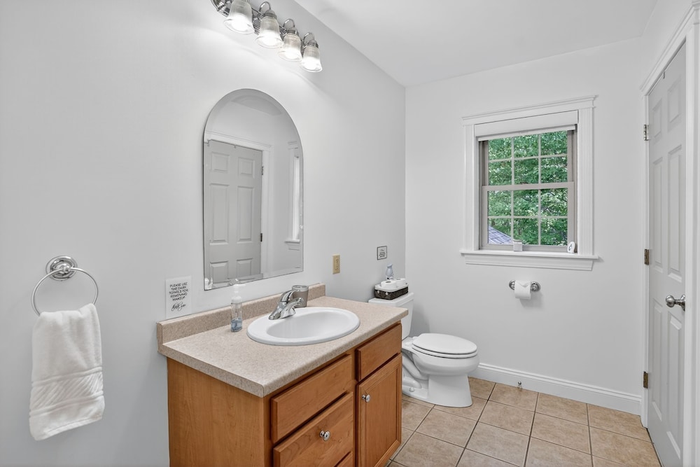 Gray Woodland Escape Golf, Pool & Cinema 5 Bedroom Home
