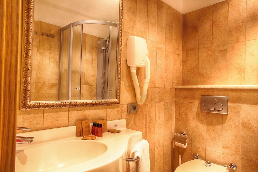Katja Hotel