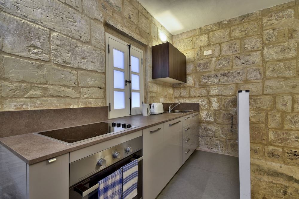Vallettastay Standard Apartments