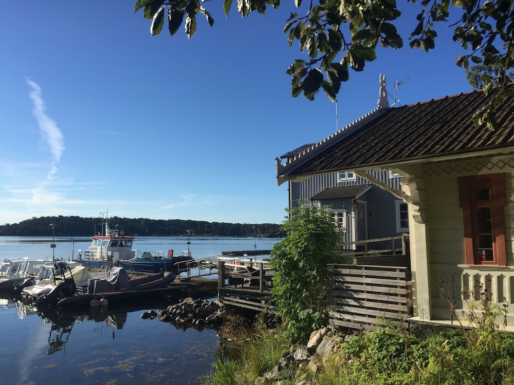 Hostel Lotsen