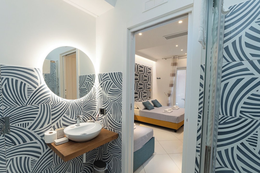 Maiori Suites