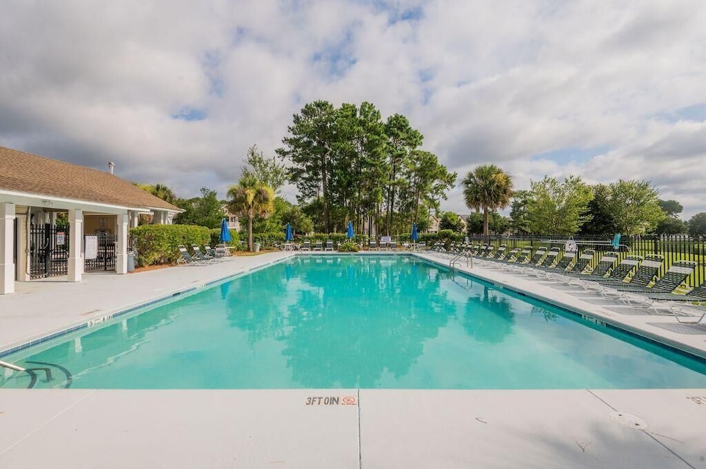 Calypso Cottage in Old Town Bluffton. in the Heart of Historic Old Town