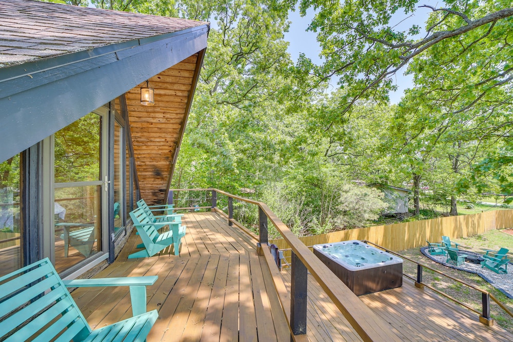 Furnished Deck + Lake Access: Fairland Log Cabin view 5