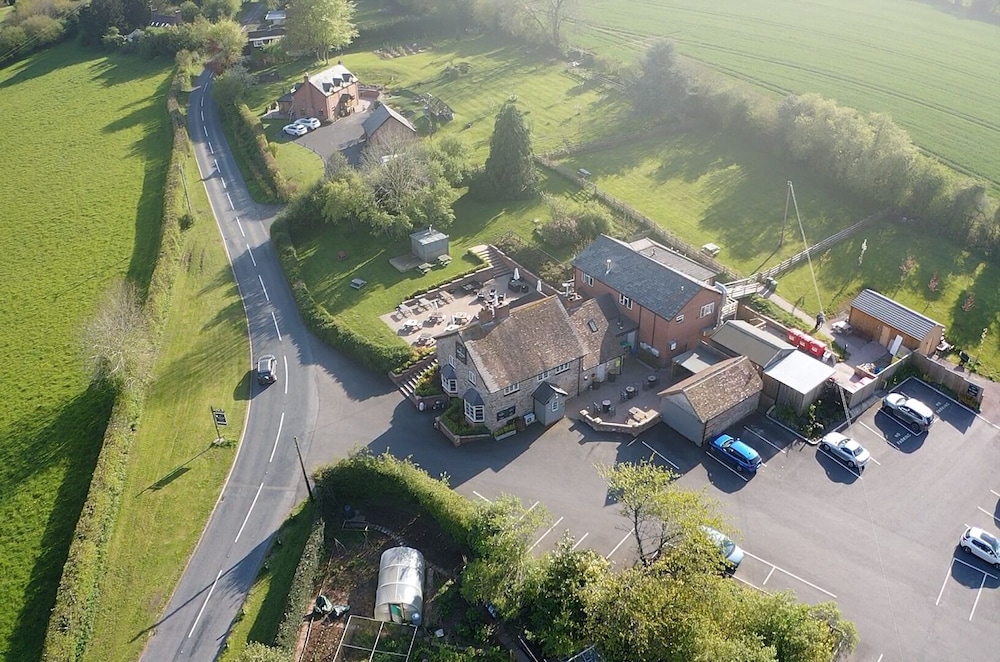 The Baiting House and Lodges