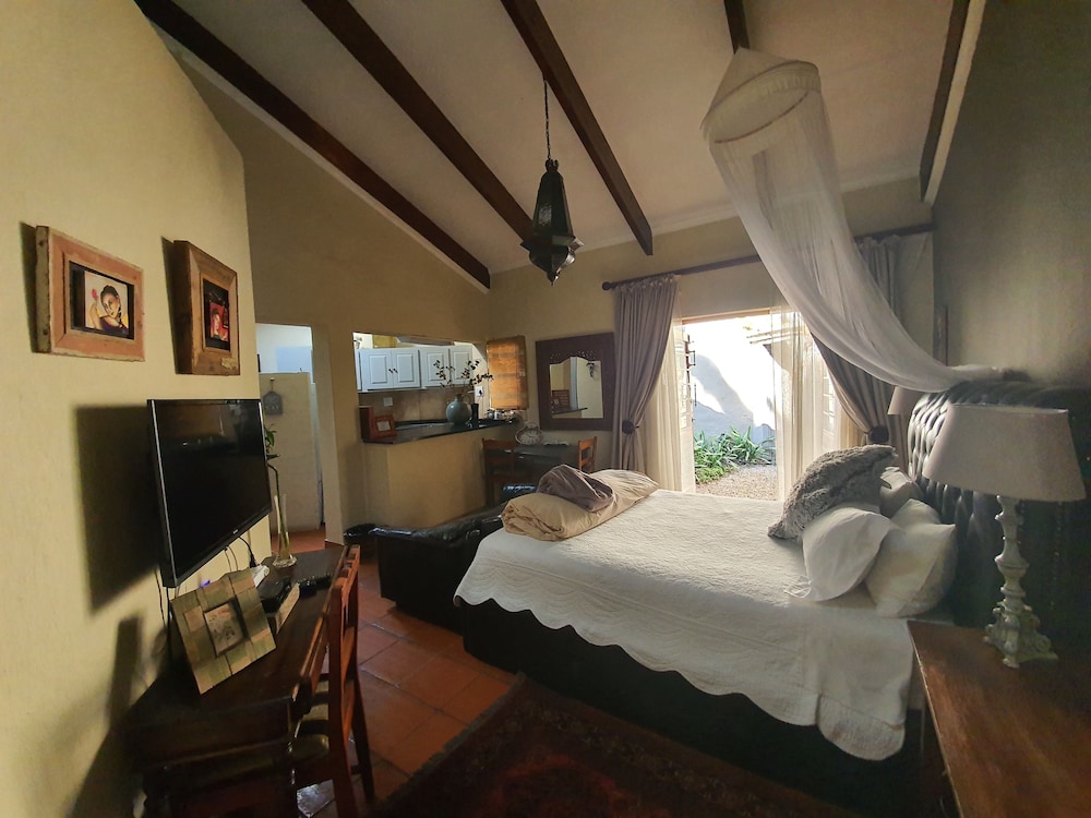 Waterhouse Guest Lodges 295 Indus Street