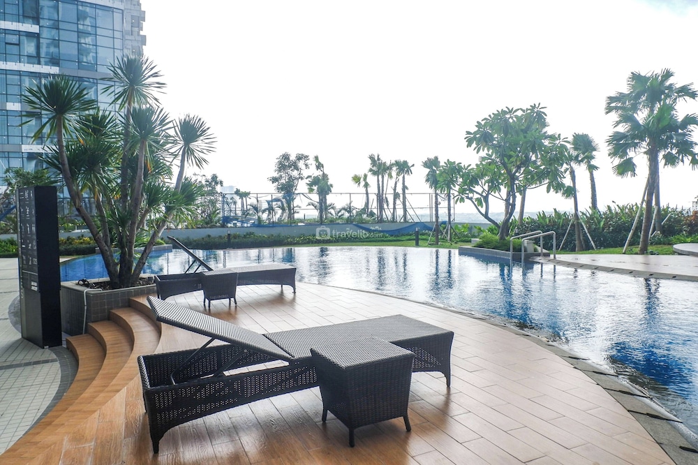 Studio Minimalist Connect to Pakuwon Mall at Tanglin Supermall Mansion Apartment