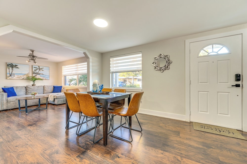 Holiday Oasis w/ Heated Pool: Near Gulf Beaches!