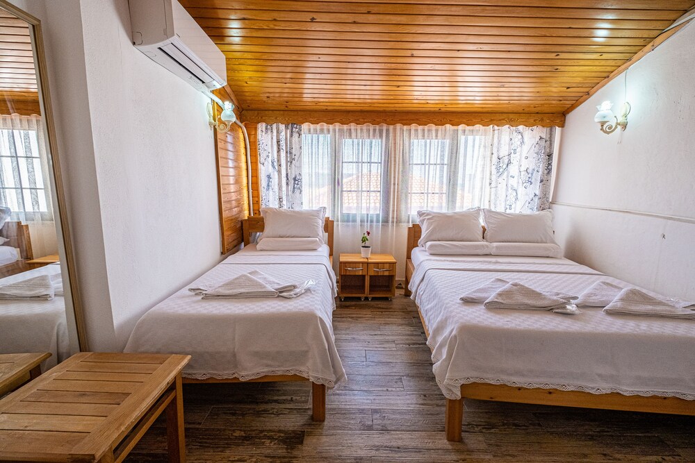 Bozcaada Lara Butik Otel - Image 18
