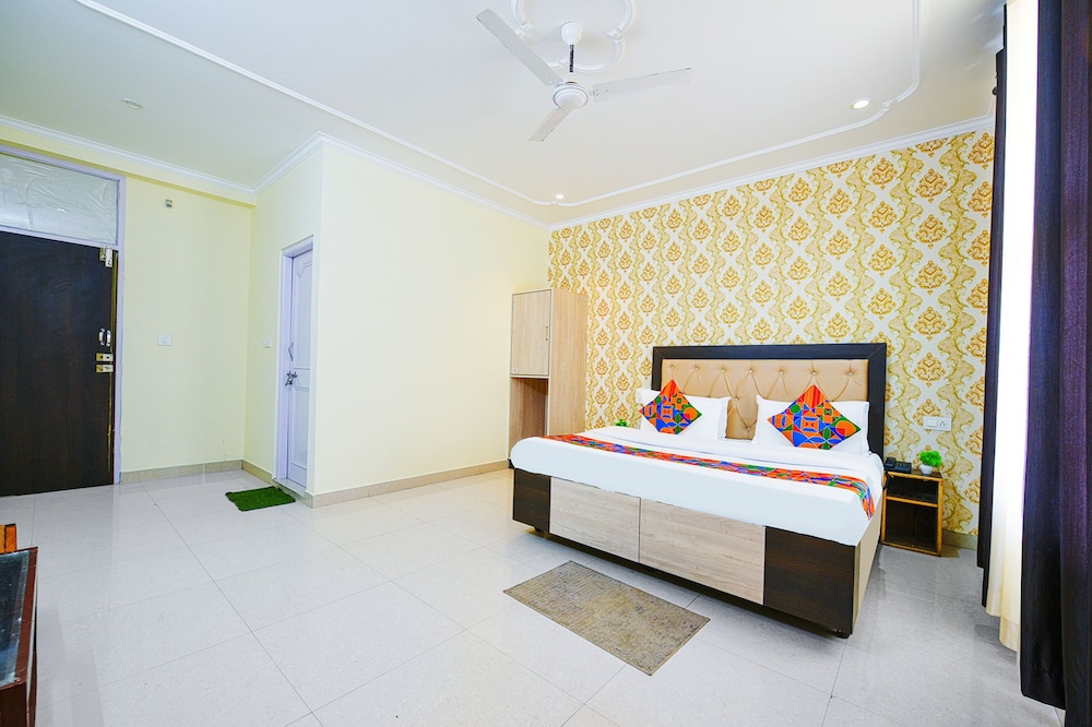 Fabhotel Shane Villa Residency