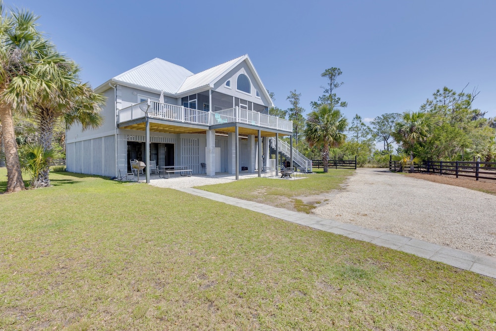 Fish, Boat & Unwind: 'creekside Oasis' in Darien!