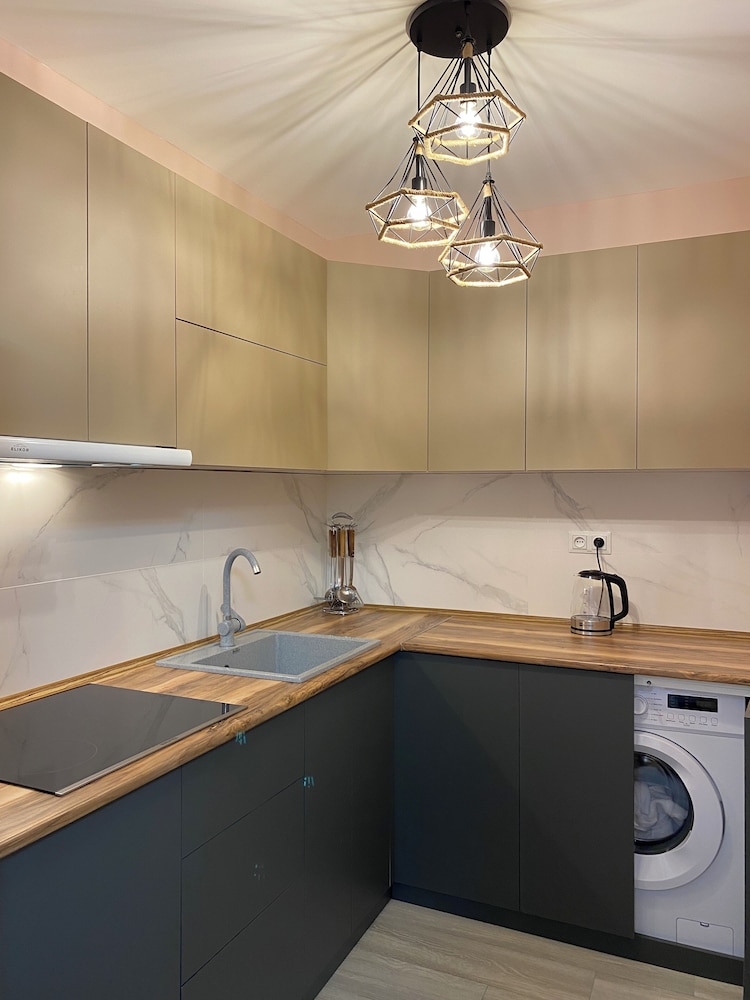 Apartment by Luxe Group SN100