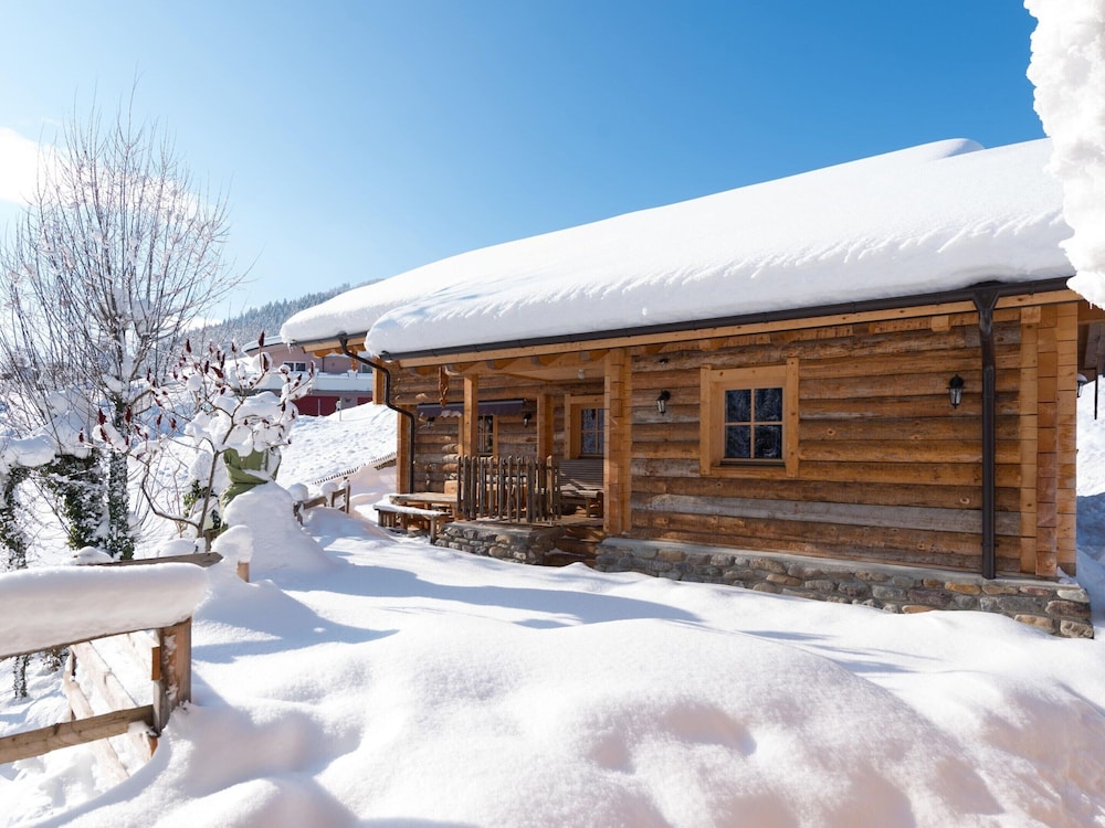 Chalet in St. Martin With Sauna & Hot Tub
