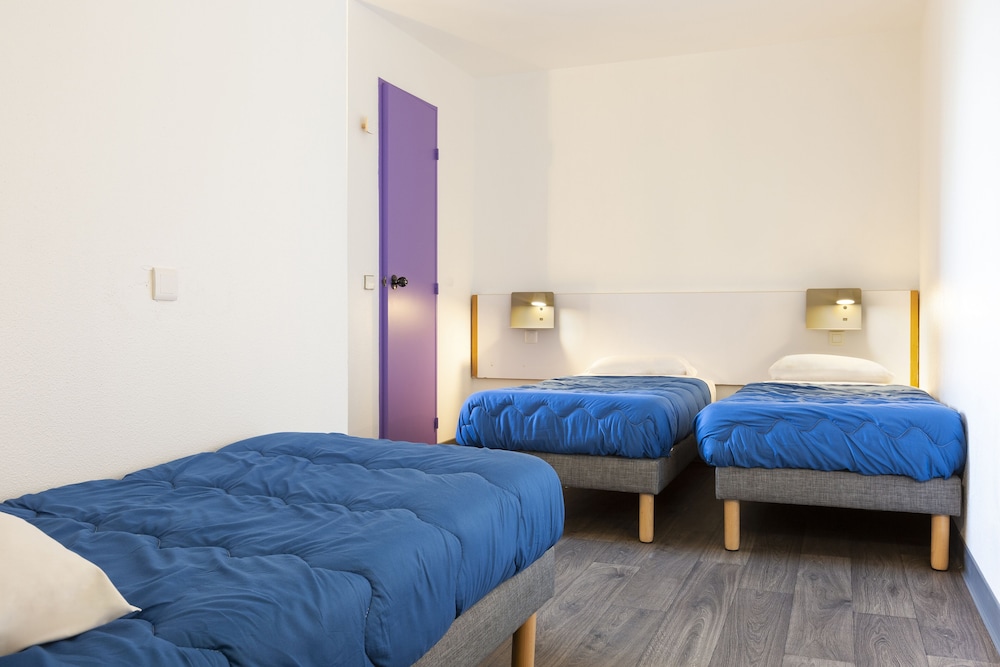 Cannes Vacations - Hotel Mister Bed Orleans Saran - Property Image 7