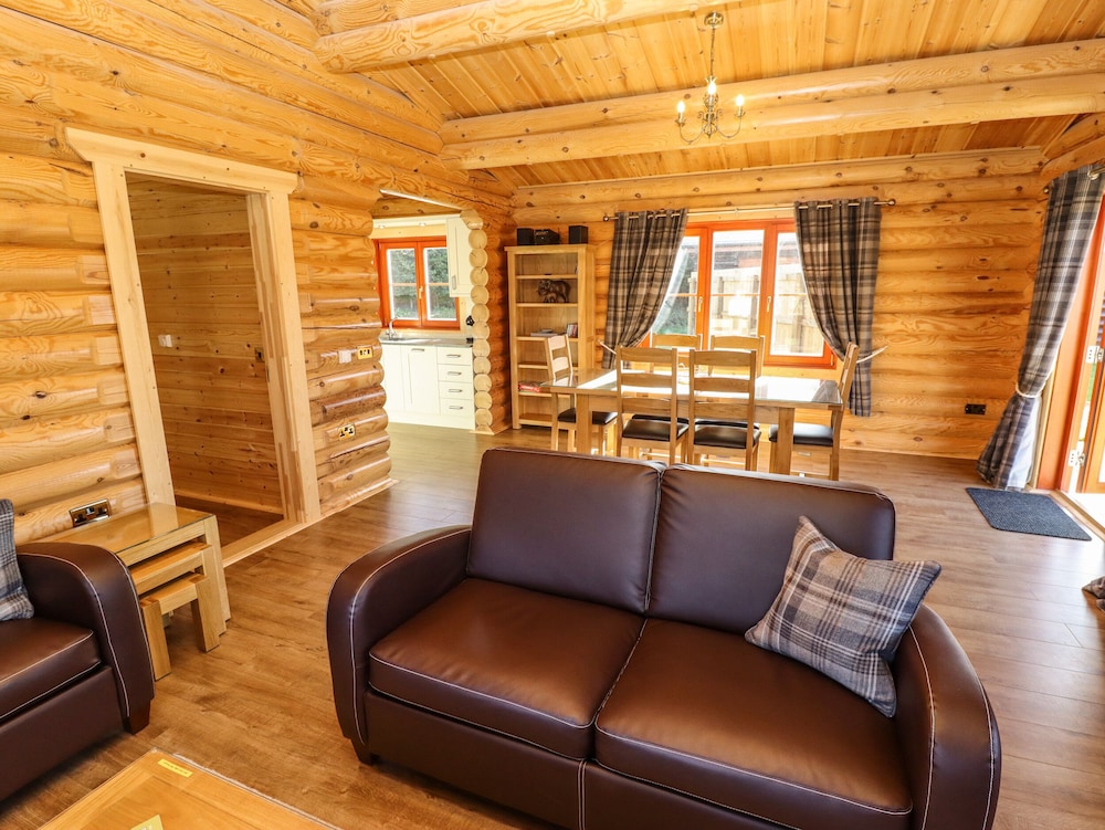 Pine Lodge